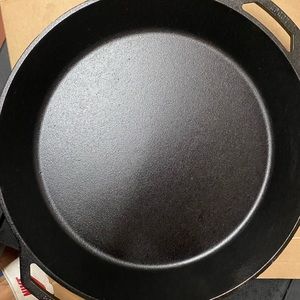 Lodge seasoned cast iron skillet.  17 inch ergonomic frying pan
